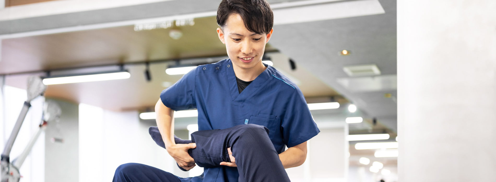 キービジュアルイメージ リハビリの様子01